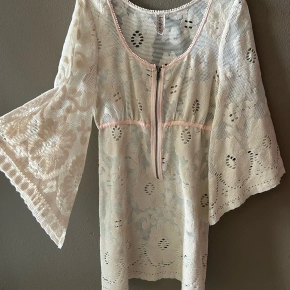Free People | Dresses | Free People Cream Lace Dress Bell Sleeves And Pink  Trimmed Zipper Size Sp | Poshmark